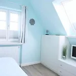 Norderstrasse 55c, W11, Dg, Sundowner Apartment