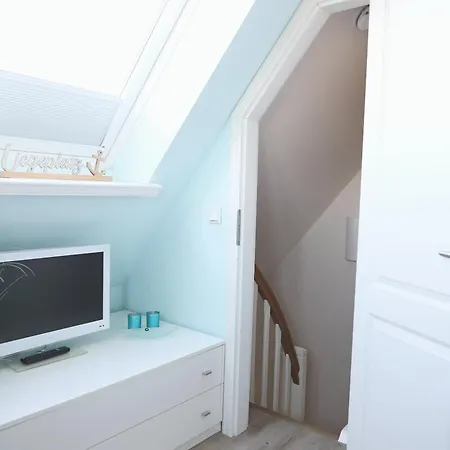 Norderstrasse 55c, W11, Dg, Sundowner *